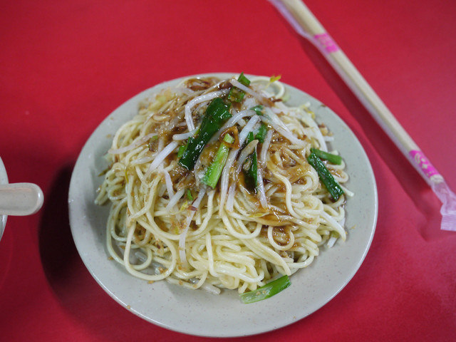 [美食]從小吃到大的60年雲林西螺老店-一生必來吃一回的夢幻麵店-魷魚焿.豆菜麵（西螺菜市場名店）