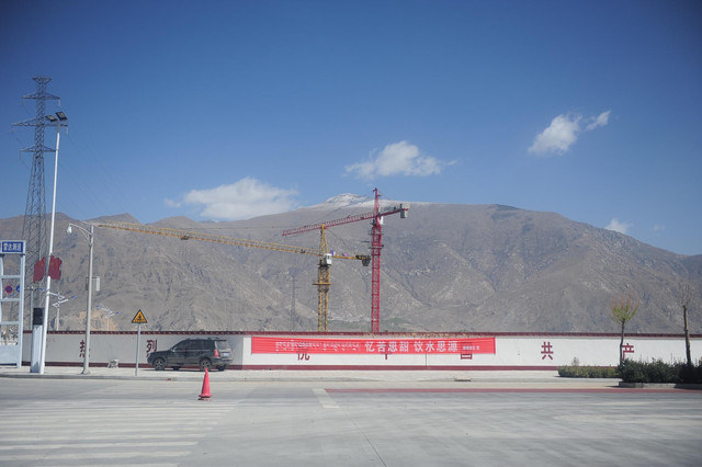 <西藏旅遊>成都雙流機場-拉薩機場-第一天悠閒地適應高原氣候生活
