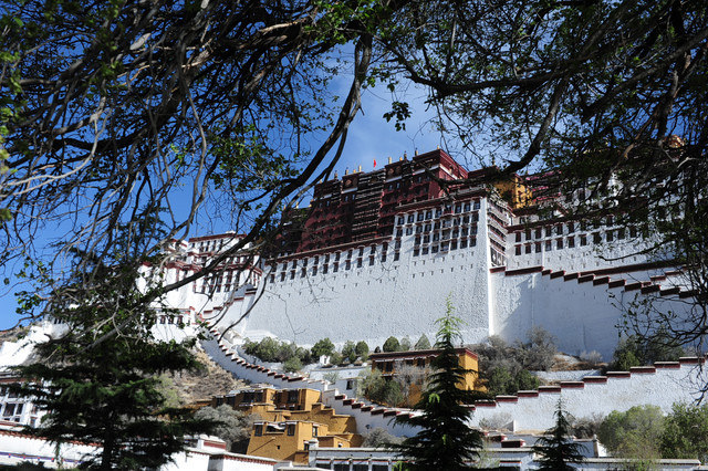 <西藏旅遊心情>第二次西藏行-越美的天空天氣越稀薄，如果要親眼看到！就鼓起勇氣出發吧。