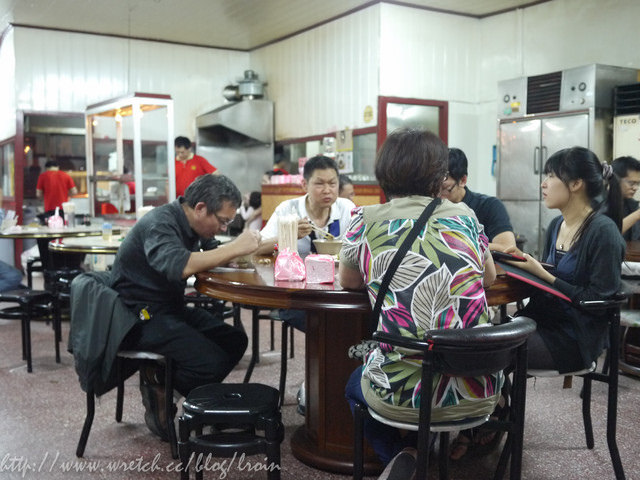 <美食>生意超好的桃園牛肉店名店-巧合珍紅燒四川牛肉麵店