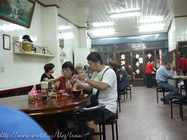 <美食>生意超好的桃園牛肉店名店-巧合珍紅燒四川牛肉麵店