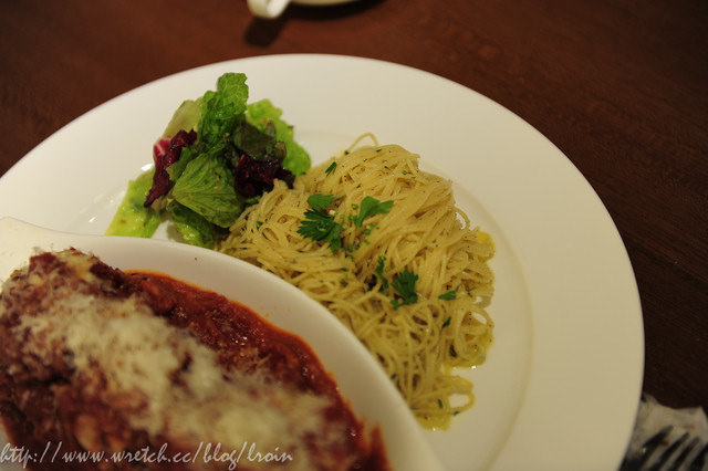 <美食>堅持美味-讓我連續去六次的好餐廳- Shaffer's Kitchen雪飛詩歐廚
