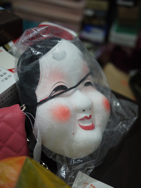 <購物>日本十八天！買到我行李箱瘋狂超重！還好有人幫我一起拖運