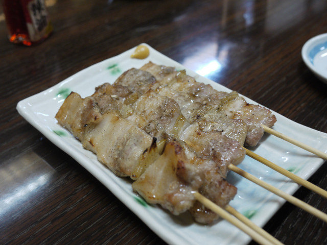 <旅遊>丁小雨十八天日本自由行＊登別溫馨居酒屋～美味的串燒料理