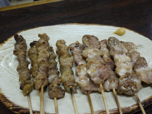 <旅遊>丁小雨十八天日本自由行＊登別溫馨居酒屋～美味的串燒料理