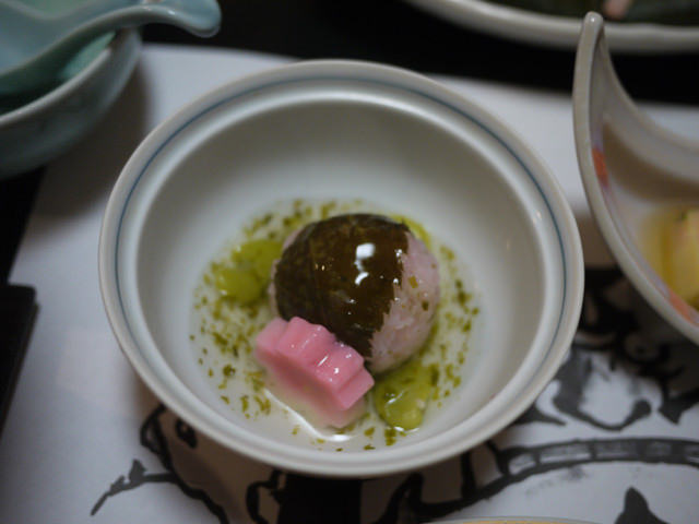 <旅遊>丁小雨十八天日本自由行＊登別溫泉傳統飯店一泊二食！晚餐懷石料理和早餐