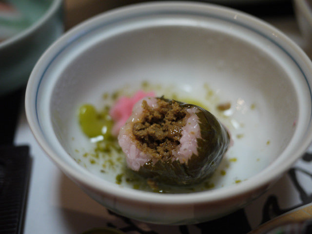 <旅遊>丁小雨十八天日本自由行＊登別溫泉傳統飯店一泊二食！晚餐懷石料理和早餐