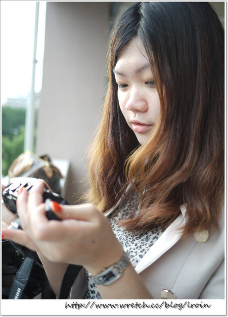 <3C>手機也要穿新衣~白I PHONE 4 V.S HTC 迪賽兒 HD