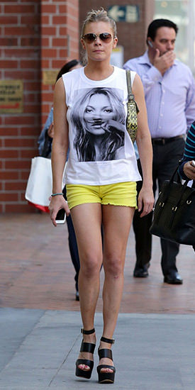 leann-rimes-Eleven-Paris-KM-moustache-tee1